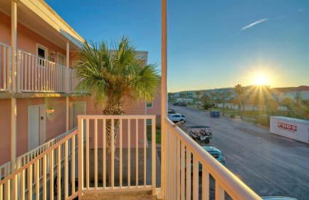 Oceanfront Condo w/ Private Balcony Pool + Tennis Bubbly Blew by Avantstay - Foto 72