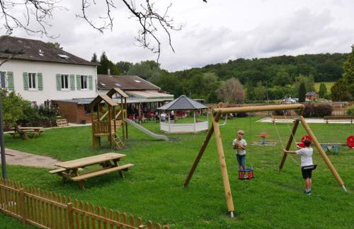 Gîte lumineux 2-4 pers. avec terrasse et restaurant sur place - FR-1-585-92 - Foto 9