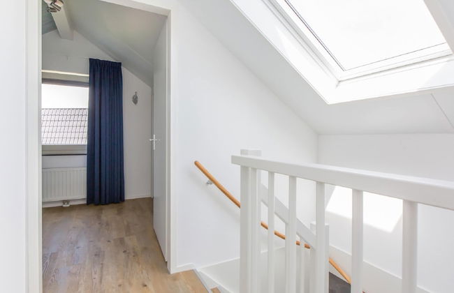 Modern Holiday Home With a Terrace by Water - Foto 13