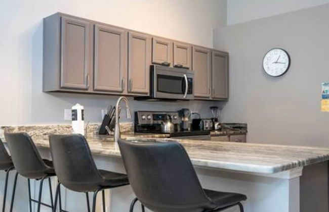 Amazing 5 BR w Game Room Minutes From Disney - Foto 21