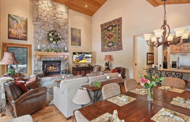 Wulf's Lodge at Olympic Valley Unwind in Hot Tub! - Photo 22