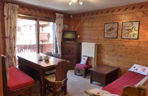 Résidence Fermes De Meribel Bat C - Confortable appartement 3 pièces pour 4 personnes aux pieds des pistes aves accès à la piscine situé à Meribel Village MAE-1800 - Foto 1