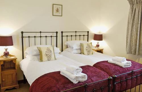 Oak Tree Cottage - Photo 5