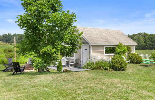 Keuka Wine Trail Vineyard View Farmhouse - Fire Pit & Game Room - Foto 57