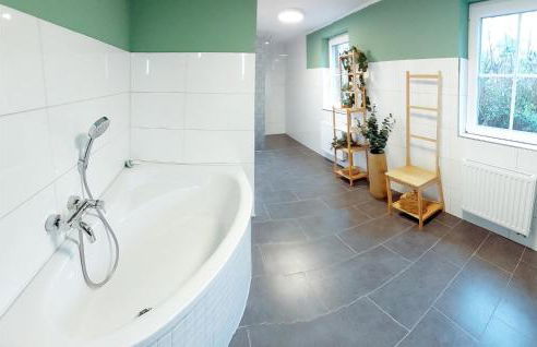 3 Bedroom Gorgeous Home In Neukloster - Foto 22