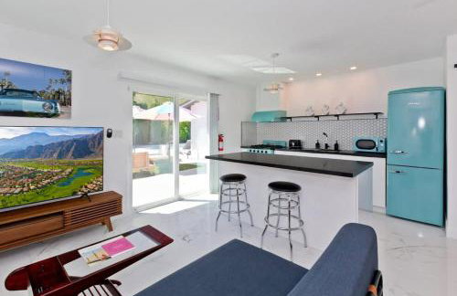 Quintessential Family Palm Springs Salt Pool Spa Casita - Foto 64