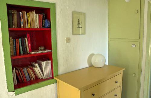 KIVERI 1876 traditional seafront cottage - Photo 38