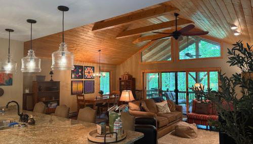 Tree Top Mountain Lodge - Photo 3