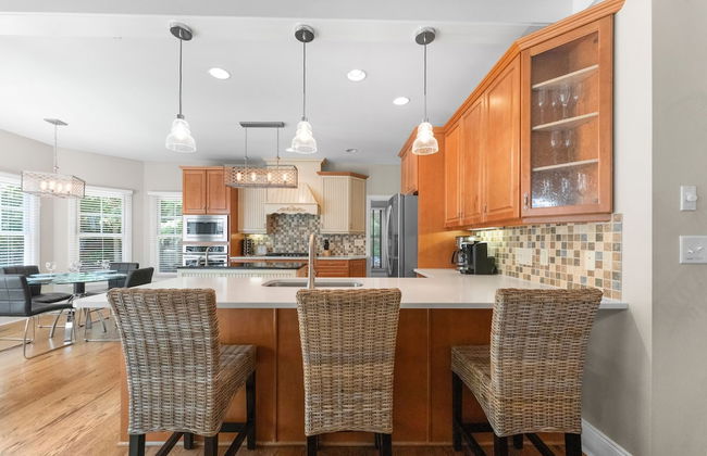 Making Waves by Avantstay Sleeps 20 Pool - Foto 20