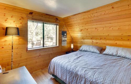 Decks and Fire Pit Rustic-Modern Overgaard Cabin! - Foto 11