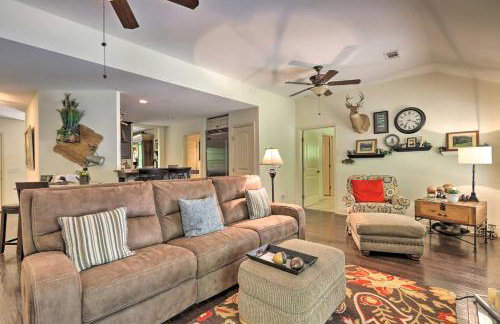 Family-Friendly Home with Lake Oconee Access and Patio - Foto 6
