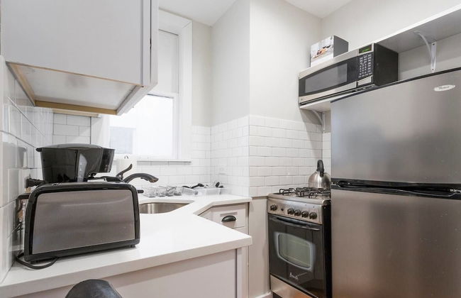 Depaul 2 BDR - Walk to Train, University, and More - Foto 10