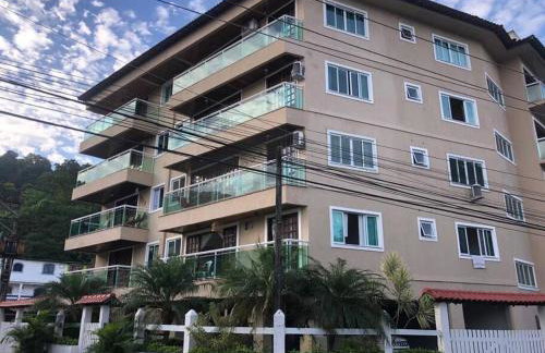 Apartamento amplo, 180m da praia - Foto 4