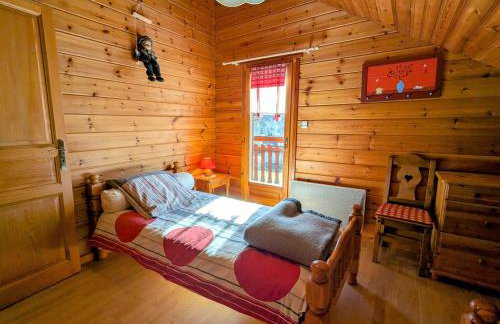 Chalet confortable avec 4 chambres, cheminée, grand terrain, proche pistes et lac - Foto 25