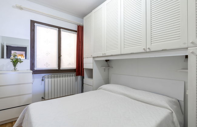 2 bedroom Apartment in Ospedaletti with swimming pool and terrace - Photo 10