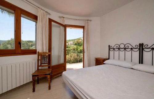 Beautiful Spacious Villa with Mountain View and Private Pool - Foto 4