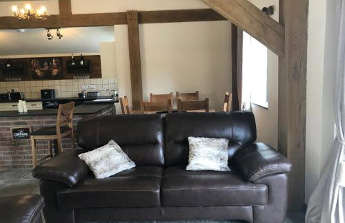 Trelaske Mill Cider Barn-with Hot Tub, Fire Pit BBQ - Foto 12