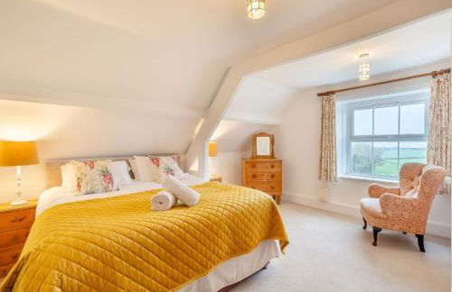 Armswell House - Photo 15