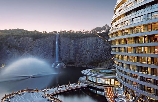 Pellegrinaggio alle Radici Culturali di Shanghai - Tour privato di un'intera giornata con pranzo - Foto 1