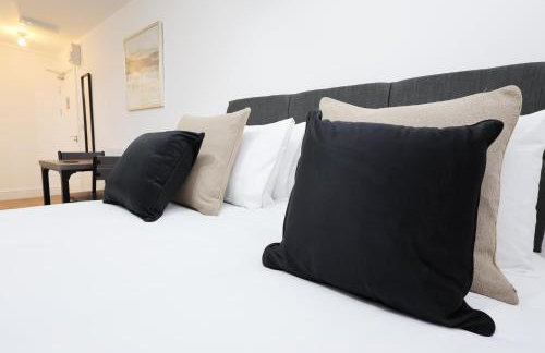 New Lodge Studios with Full Kitchen and Parking - Foto 73