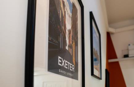 NEWLY Refurbed - Large Studio Apt With Private Parking - Foto 27