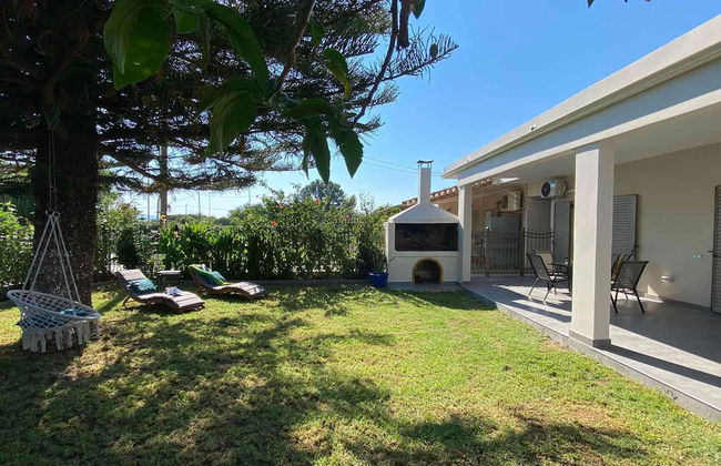 Kalamata Garden Haven - Escape Amidst Greenery - Foto 21