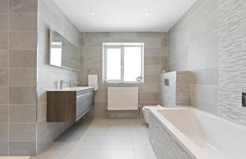 Shackled-Am-Not - Luxury home sleeps 8 with hot tub and games room North Cornwall - Foto 23