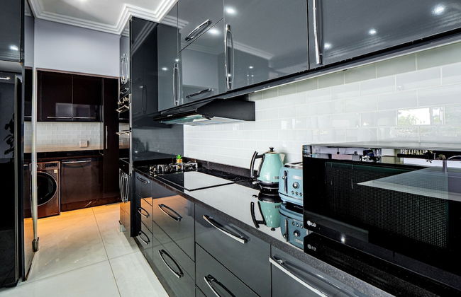 Gemmell Place by HostAgents - Photo 4