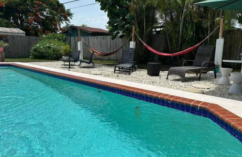 Heated Pool Private Duplex House, BBQ, Parking, WiFi - Foto 54