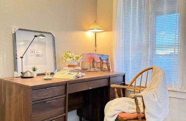 Pet Friendly Bellevue Condo with Stunning City Views - Foto 5