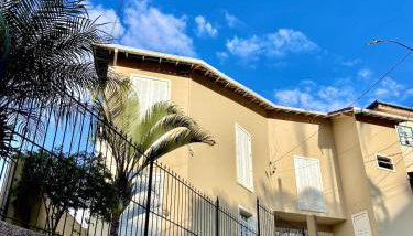 Casa arejada e iluminada, cozinha completa - Foto 4