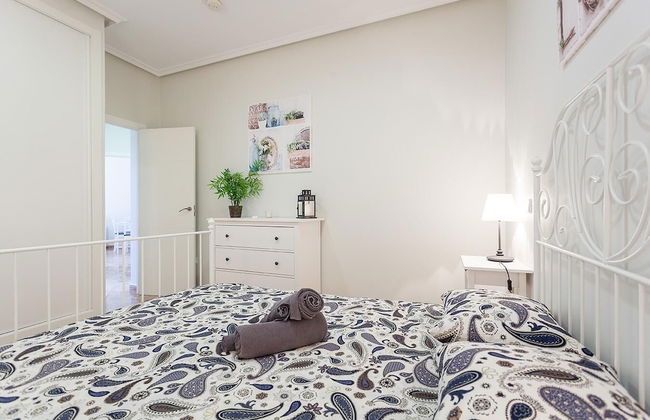 Stunning Urban Apt. Historic District - Sol - Photo 4