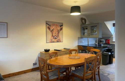 The Town House - Photo 4