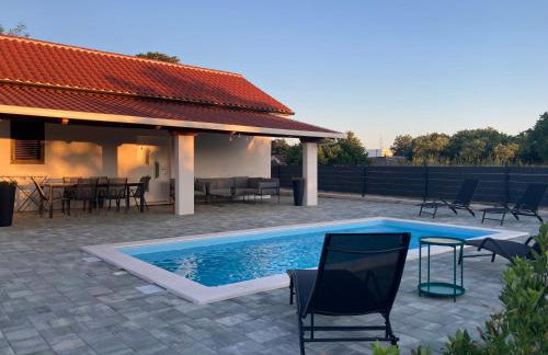 POOl HOUSE BRUNO - Photo 18