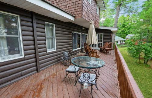 Adirondacks in Style! Lake House with Deck, Fire Pit - Foto 22