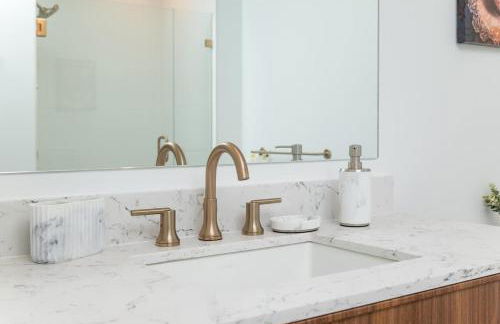 Back-Bay Penthouse Public Garden Down Town Rooftop and Parking - Foto 27