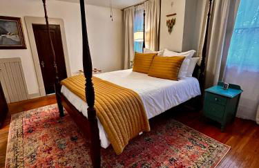 Derby and Downtown - Foto 24