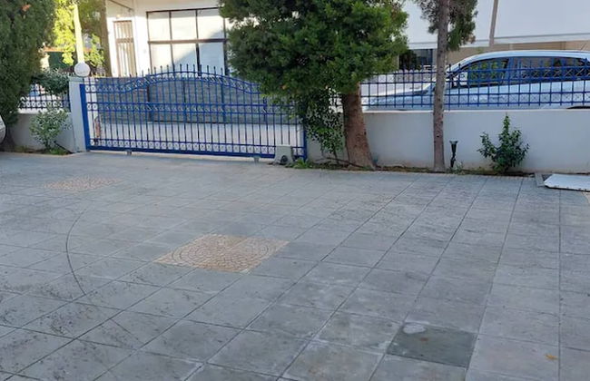 Bbq, Balcony, 42mbps, King, Backyard, Full Kitchen-1 - Photo 11