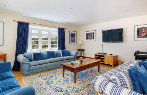 Rookley Farm Lodge Charming Manor Pool House with Heated Pool, Tennis Court & Gardens - Isle of Wight Rural Countryside Escape - Foto 2