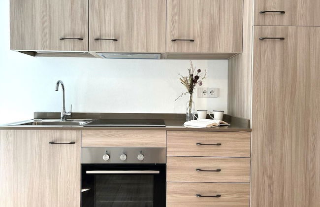 Bernina Suites -2min walk to Bernina Exp - Photo 19