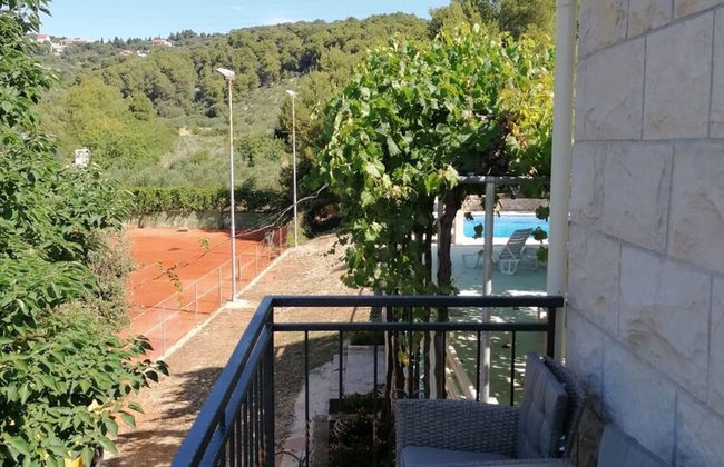 Tennis court and outdoor pool villa - Foto 16