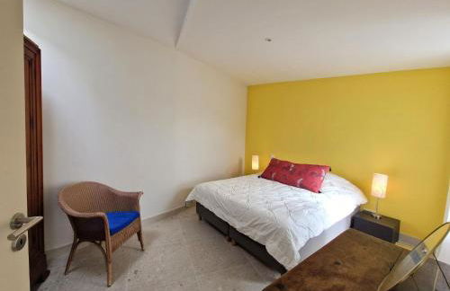 House in Terenez with Stunning Harbour Views - Photo 6