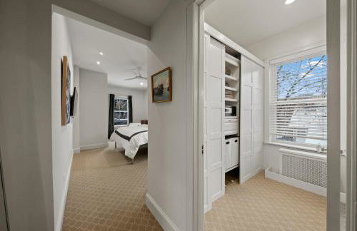 Elegant and Chic 2Bed 2Bath steps from the lake! - Foto 25