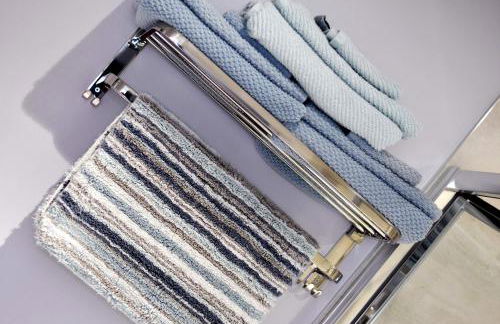 Modern Luxury 1 bed apartment with parking near Stansted Airport - Foto 22