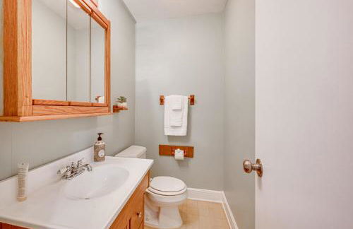 Winston-Salem Home on 2 Acres - Spacious Deck! - Foto 19