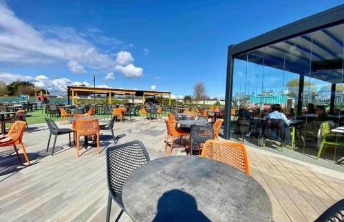 Meadows 33 Hot tub - Southview Holiday Park - Foto 24