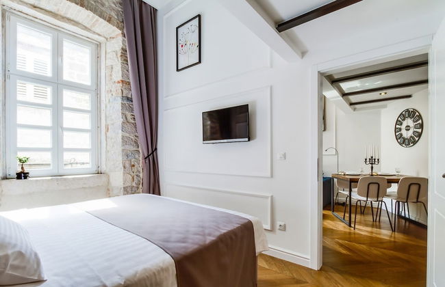 DeZign Apartments - Photo 7