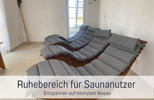 Landloft Linum - Ausgebaute Scheune mit Aussicht, Naturpool, Kamin, Sauna, Luxusausbau, handverlesene MidCentury Möbel & Kunst - Photo 62