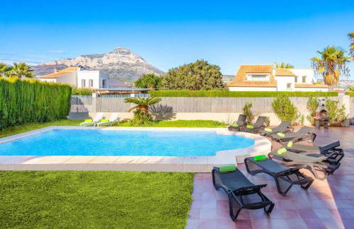 Villa Nogal by Villa Plus - Photo 2