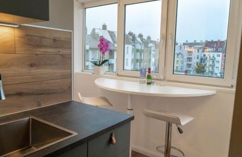 Kiel, renovierte Innenstadtwohnung, 24h Check-in, 2 kostenlose Fahrräder - Photo 19